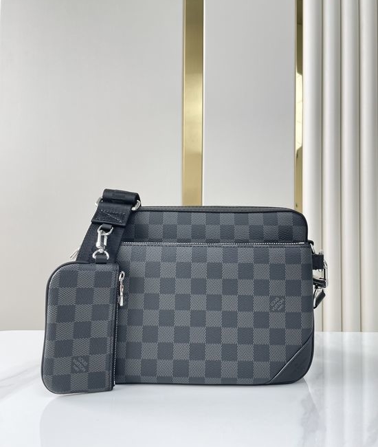 Louis Vuitton LV TRIO Damier Graphite Messenger Bag N40519