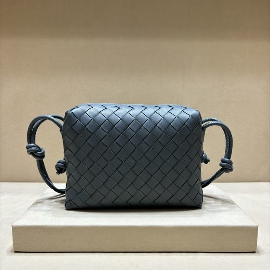 Bottega Veneta BV Large Woven Grid Square Bag 8832