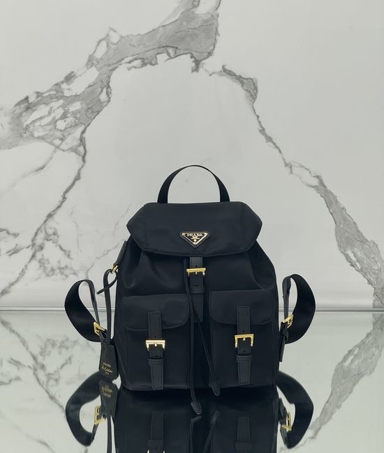 Prada Nylon Backpack Classic Large Capacity 1BZ677