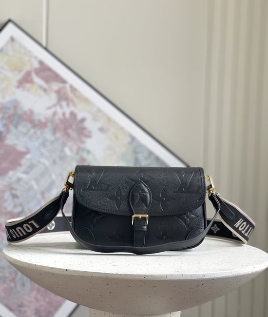 Louis Vuitton LV Diane Monogram Empreinte Handbag M46386