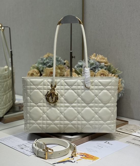 Christian Dior CD Toujours Small White Handbag with Vintage Metal 1166