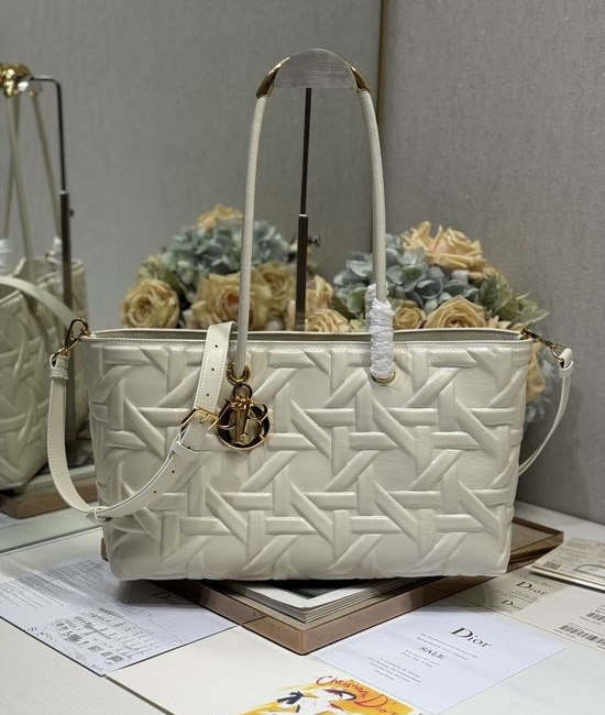 Christian Dior CD Toujours White Quilted Leather Handbag 1166