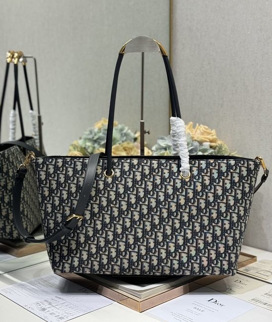 Christian Dior CD Toujours Large Tote Bag Blue Obliaue 1166 7512