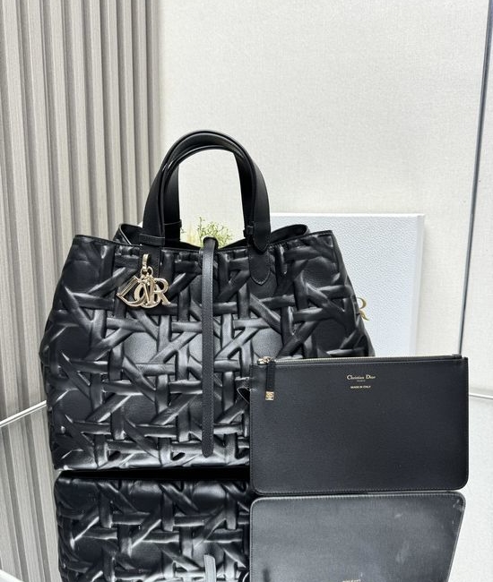Christian Dior CD Toujours Large Quilted Leather Handbag 2820