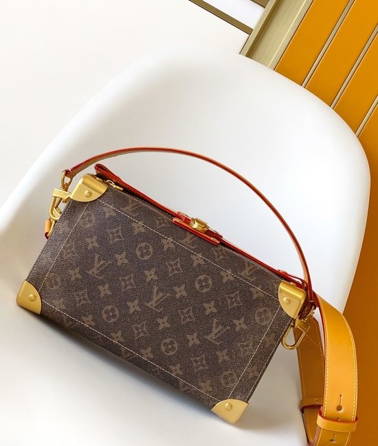 Louis Vuitton LV Soul Trunk East West Handbag M11536