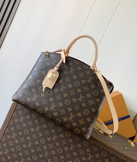 Louis Vuitton LV Grand Palais Handbag Monogram Canvas M45900