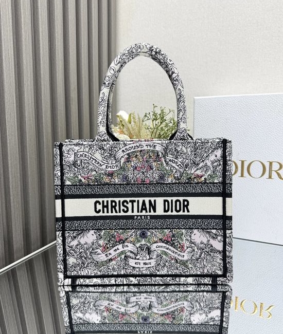 Christian Dior CD Embroidered Small Tote 12033