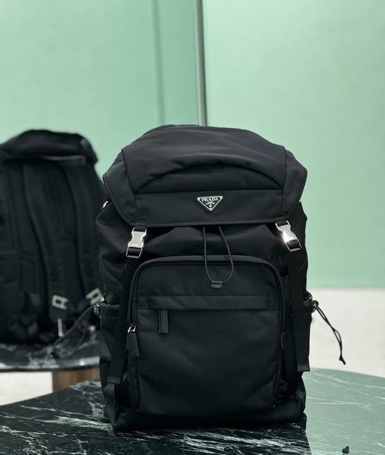 Prada Re-Nylon Multi-compartment Backpack 2VZ090