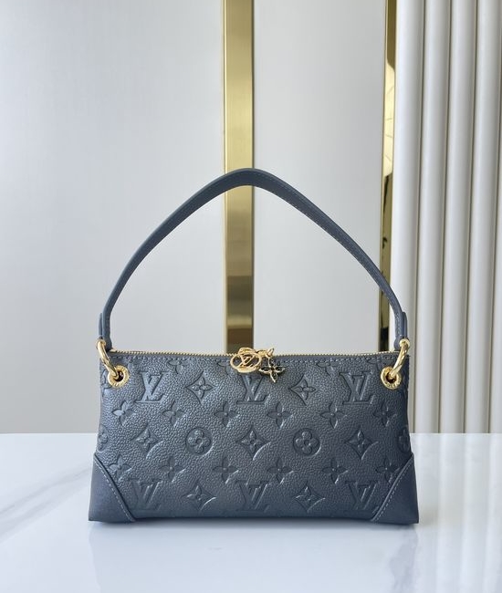 Louis Vuitton LV POCHETTE SEVRES Leather Shoulder Bag M12174