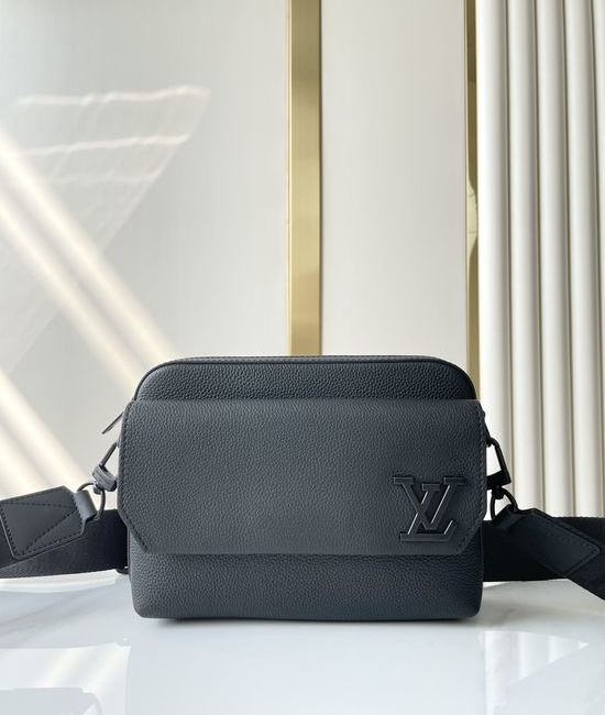 Louis Vuitton LV FASTLINE Leather Messenger Bag M22482