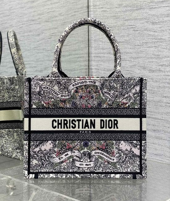 Christian Dior CD Tote White Totem Small 8002