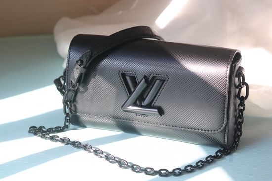 Louis Vuitton LV Twist West Handbag 24566