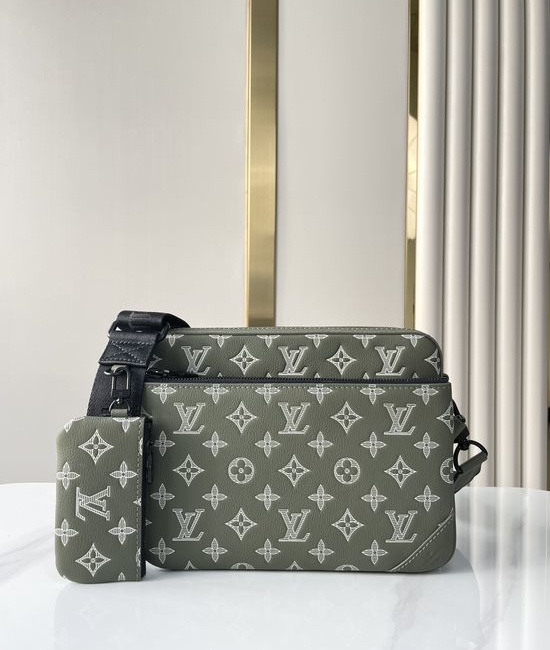 Louis Vuitton LV TRIO All Leather Messenger Bag M12490 9899