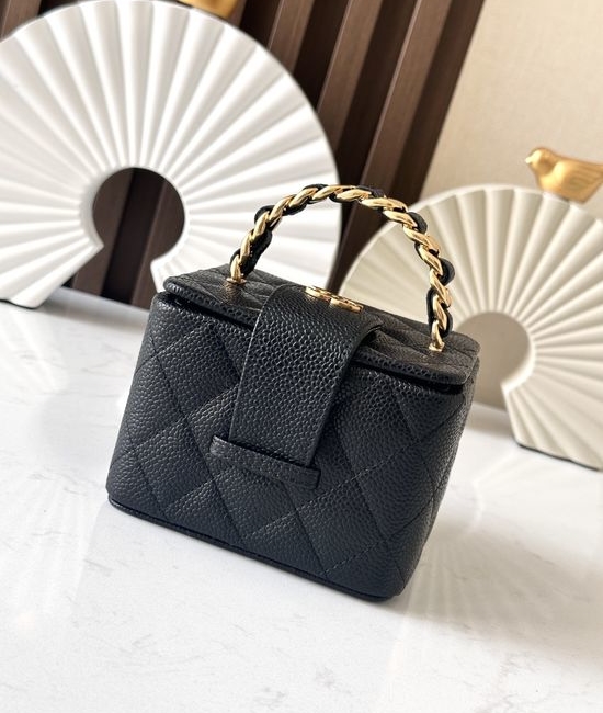 Chanel Vintage Small Makeup Bag with Pearl Green Handheld 2227KQ