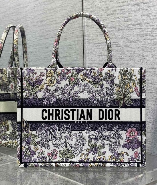 Christian Dior CD Tote White Lotus Embroidery 8001