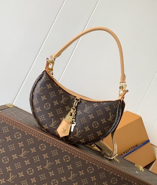 Louis Vuitton LV Looping Shoulder Handbag M12939