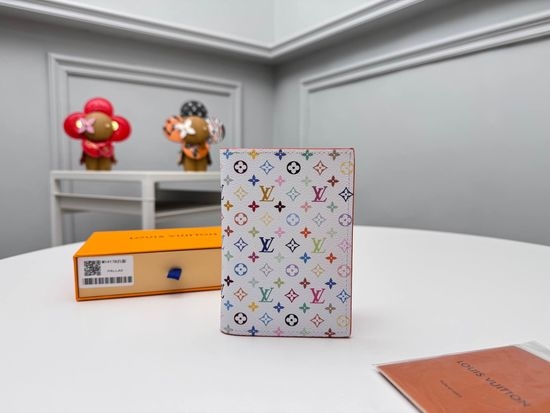 Louis Vuitton LV Monogram Passport Holder M14178