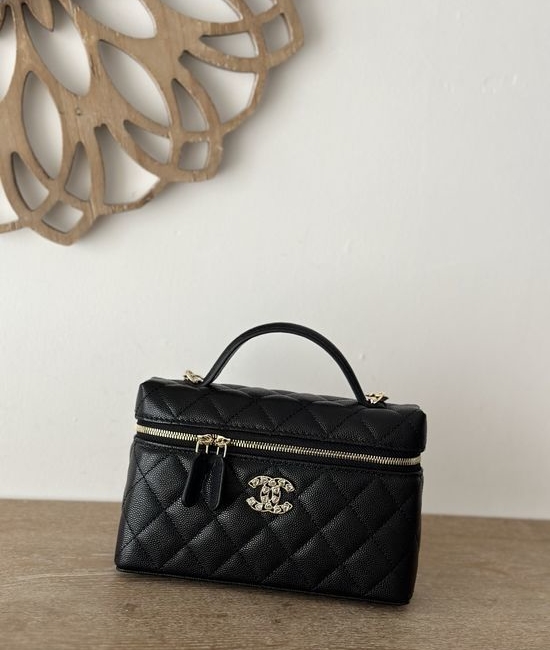 Chanel Heart Logo Handle Box Bag 66034