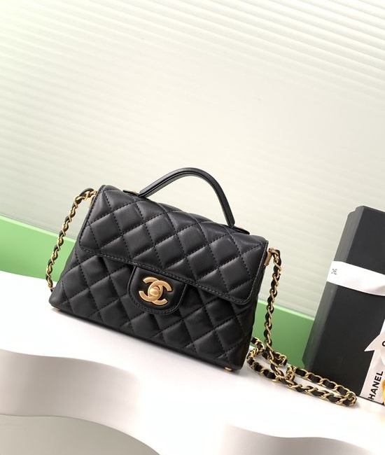 Chanel Kelly Classic Handbag AS5355
