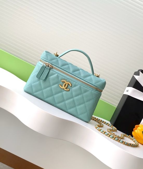 Chanel 25C Grain Calfskin Chain Clutch With Detachable Strap AP4583