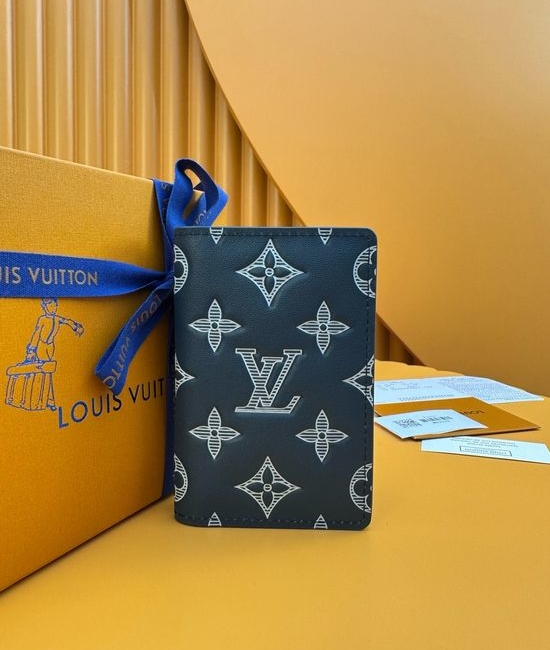 Louis Vuitton LV Monogram Leather Multiple Wallet M83378