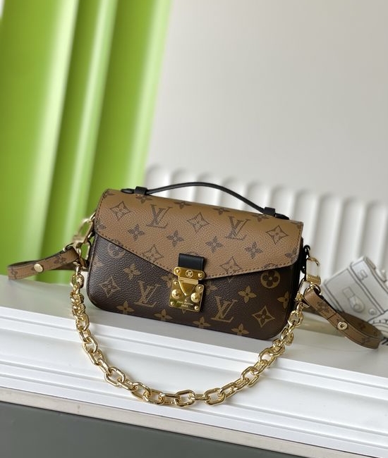 Louis Vuitton LV POCHETTE METIS Messenger Bag M46225