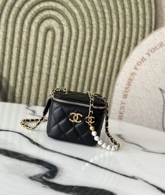 Chanel Vanity Case With Pearl Chain 66044