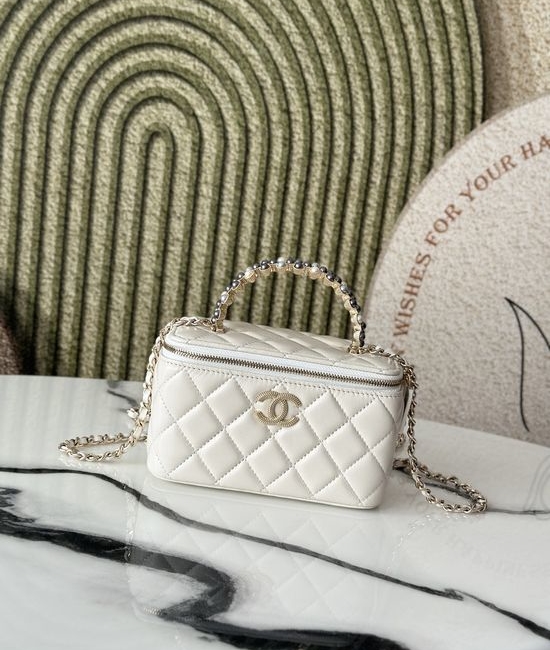 Chanel Pearl Cosmetic Case with Mirror 66049
