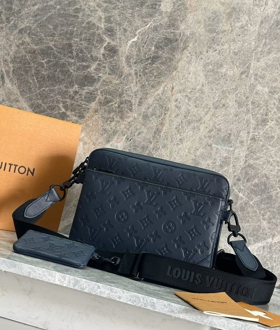 Louis Vuitton LV Trio Monogram Messenger Bag M14785