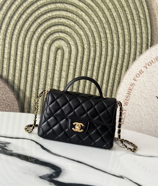 Chanel Kelly Handbag With Bottom Studs 3343