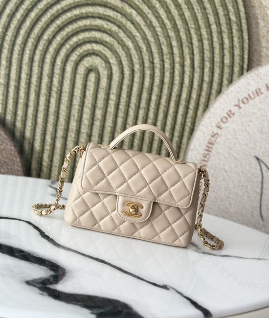 Chanel Kelly Grain Leather Handbag 3343