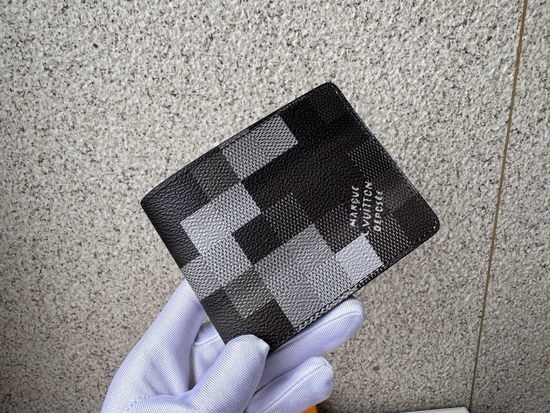 Louis Vuitton LV Damoflage Short Wallet M14927