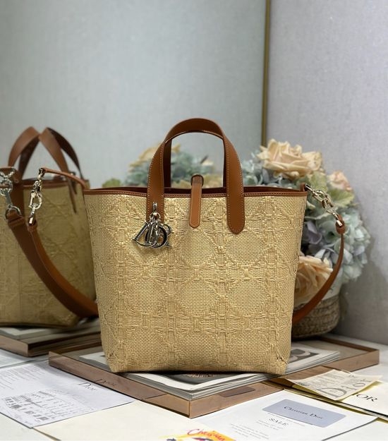 Christian Dior CD Christian Dior CD Toujours Cannage Woven Handbag 2836