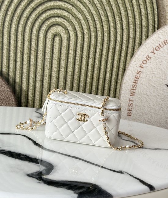 Chanel Pearl Chain Cosmetic Bag 66062