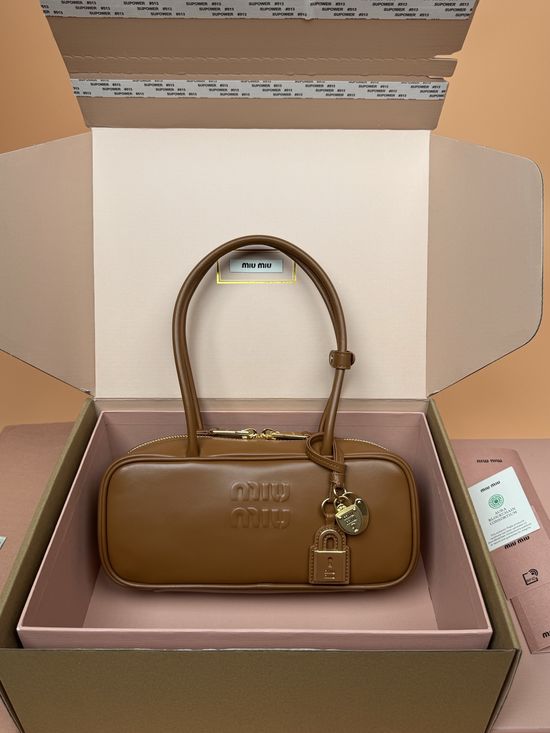 Miu Miu Beau Calfskin Handbag 5BB173