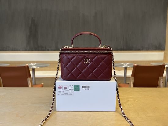 Chanel Classic Handheld Chain Case A68087