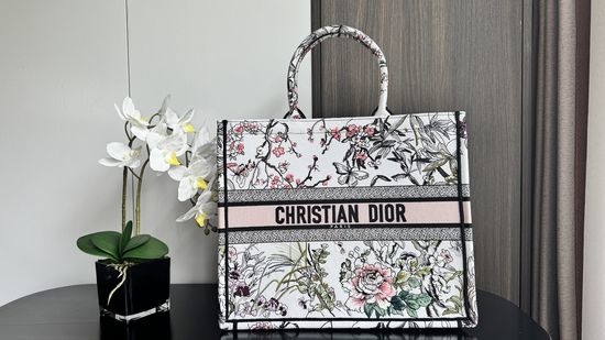 Christian Dior CD Tote Rose Embroidery Bag 8001