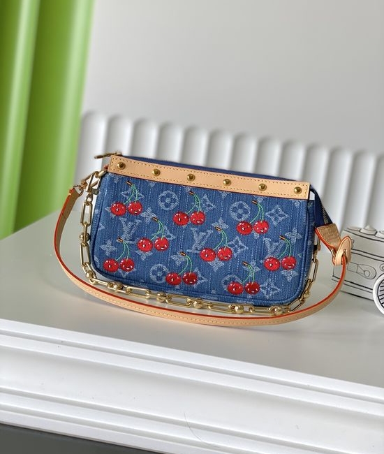 Louis Vuitton LV Original Leather Chain Bag L POCHETTE M13994