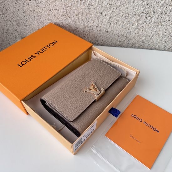 Louis Vuitton LV Capucines Compact Taurillon Leather Wallet M62157
