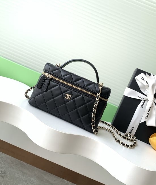 Chanel Lambskin Chain Clutch Bag AP4485