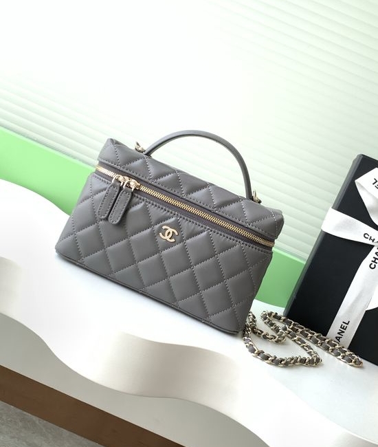 Chanel Lambskin Chain Clutch Bag AP4485