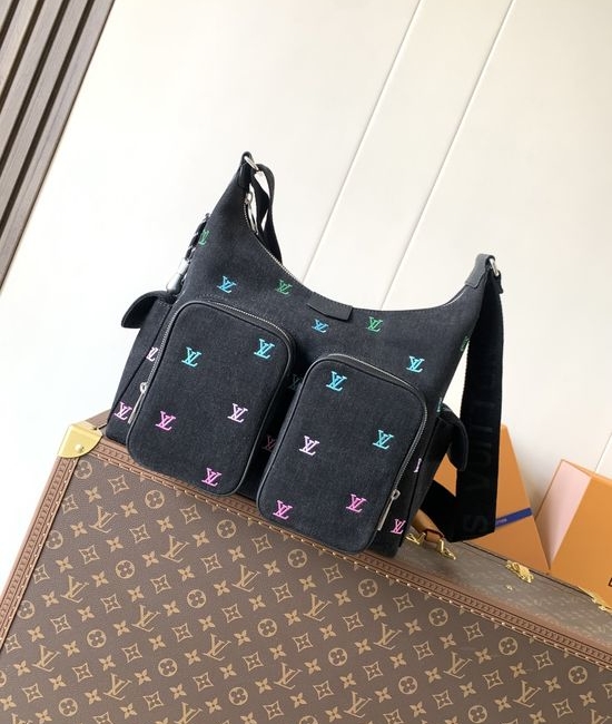 Louis Vuitton LV Monogram Crossbody Bag M13938