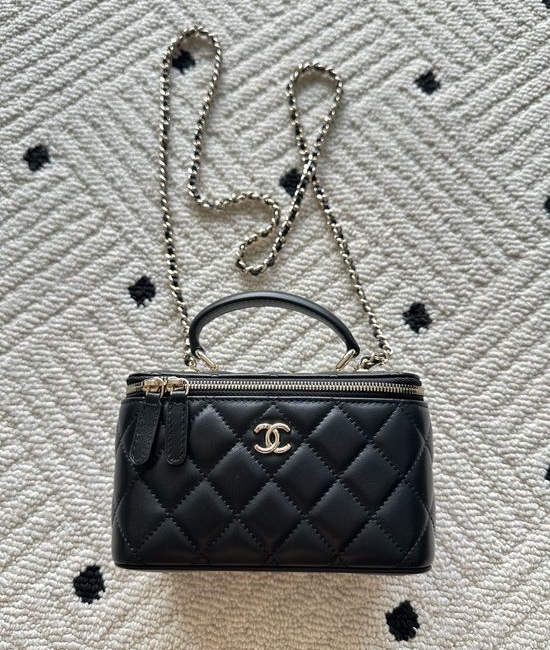 Chanel Classic Lambskin Shoulder Bag AP4272