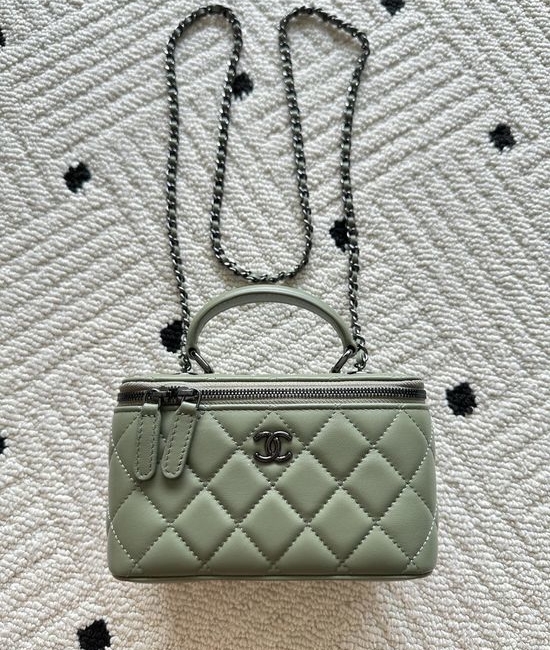 Chanel Classic Lambskin Shoulder Bag AP4272