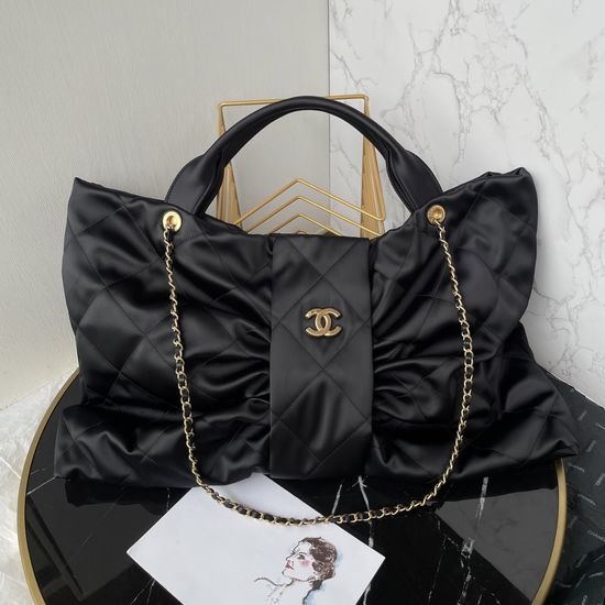 Chanel Bowknot Show Bag Elegant and Practical AS5846