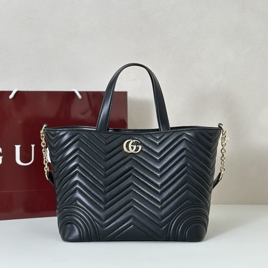 Gucci Black Spacious Leather Shoulder Bag 847387