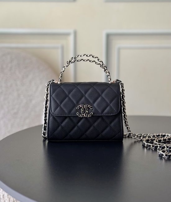 Chanel Kelly Handle Bag Versatile Carry Options 96148