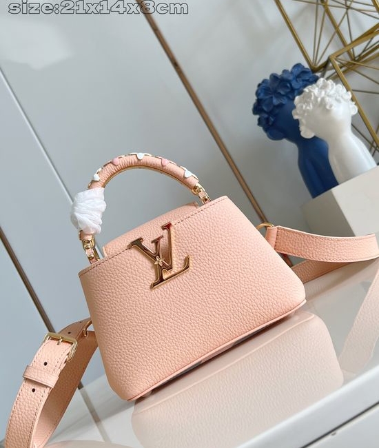 Louis Vuitton LV Capucines Mini Taurillon Leather Handbag M14976