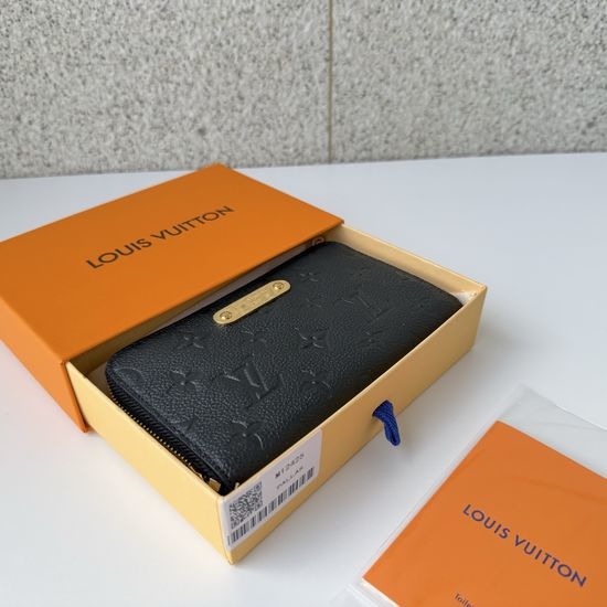 Louis Vuitton LV Monogram Empreinte Margot Wallet M12425