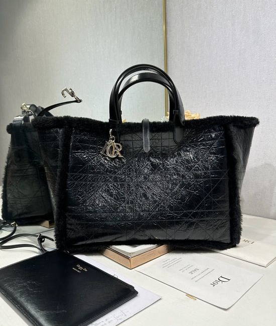 Christian Dior CD Toujours Cracked Leather Handbag 1188